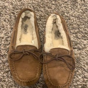 UGG Dakota Slipper, size 8